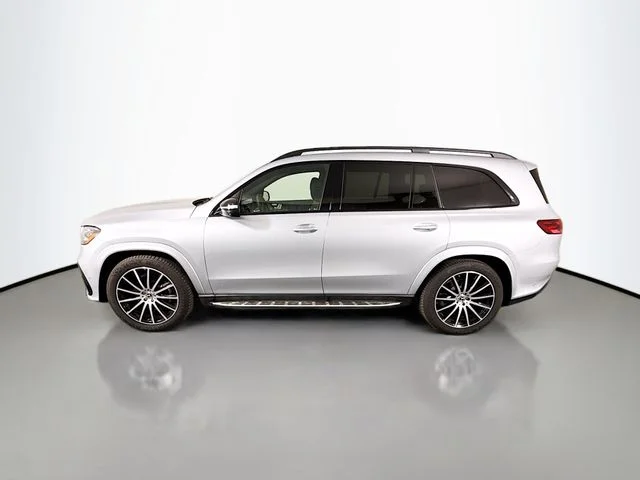 Used 2025 Silver Mercedes-Benz GLS 580 image 4