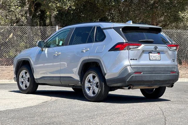 Certified Used 2022 SILVER SKY METALLIC Toyota  image 6