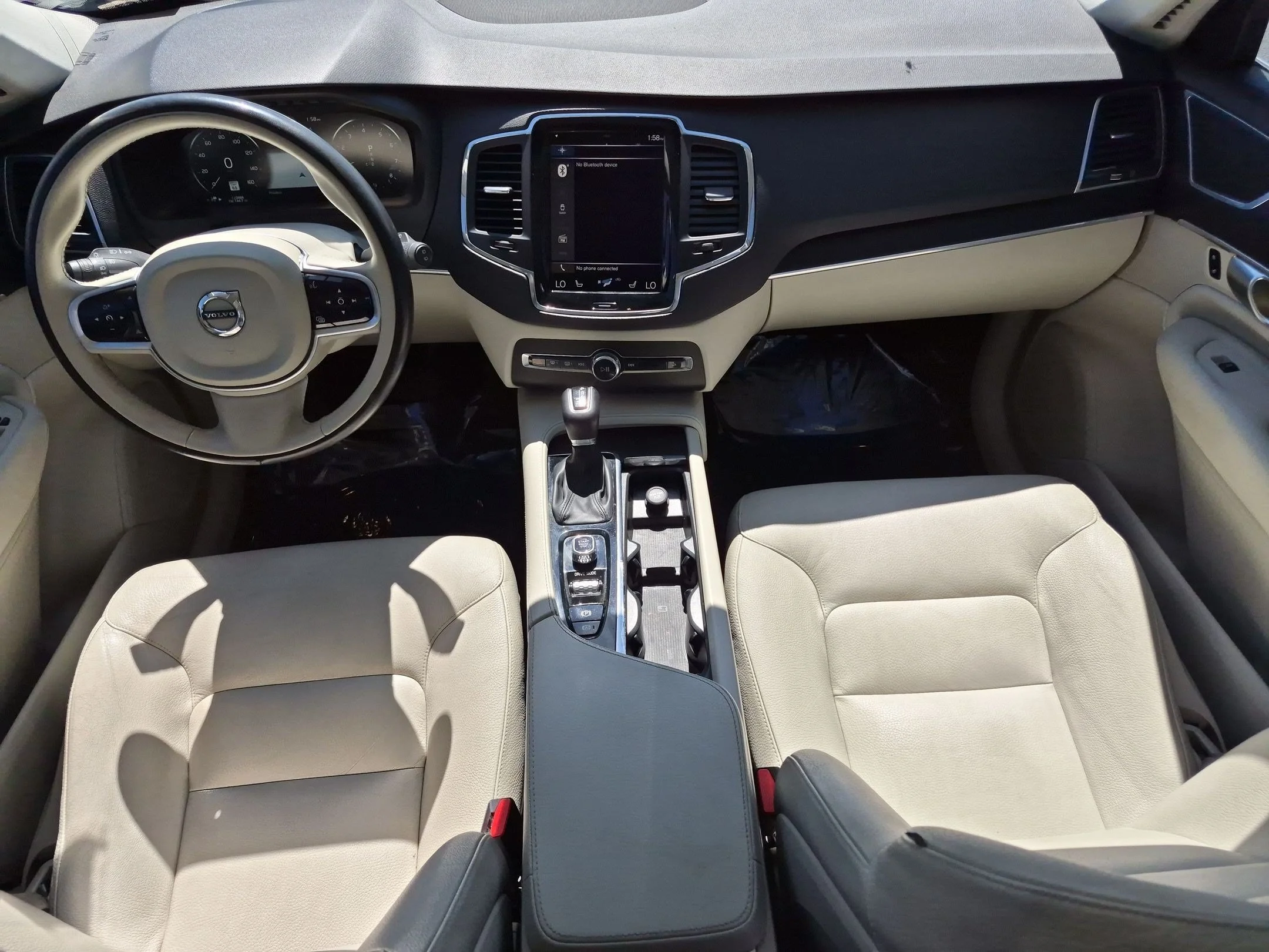 2020 Volvo XC90 Momentum - Photo 27