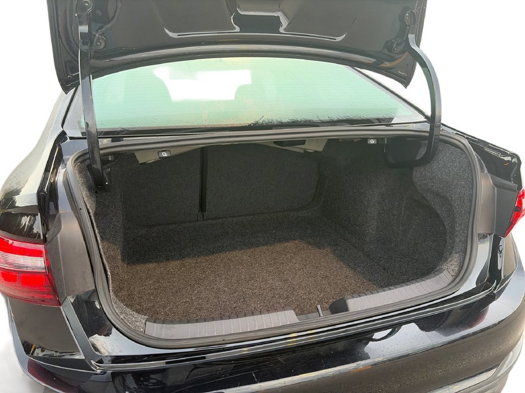 Used 2025 Black Volkswagen 1.5T Sport image 27