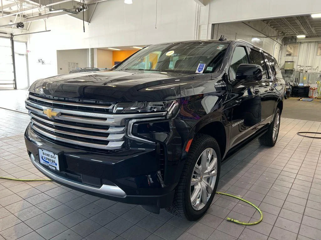 Used 2024 Midnight Blue Metallic Chevrolet High Country image 4