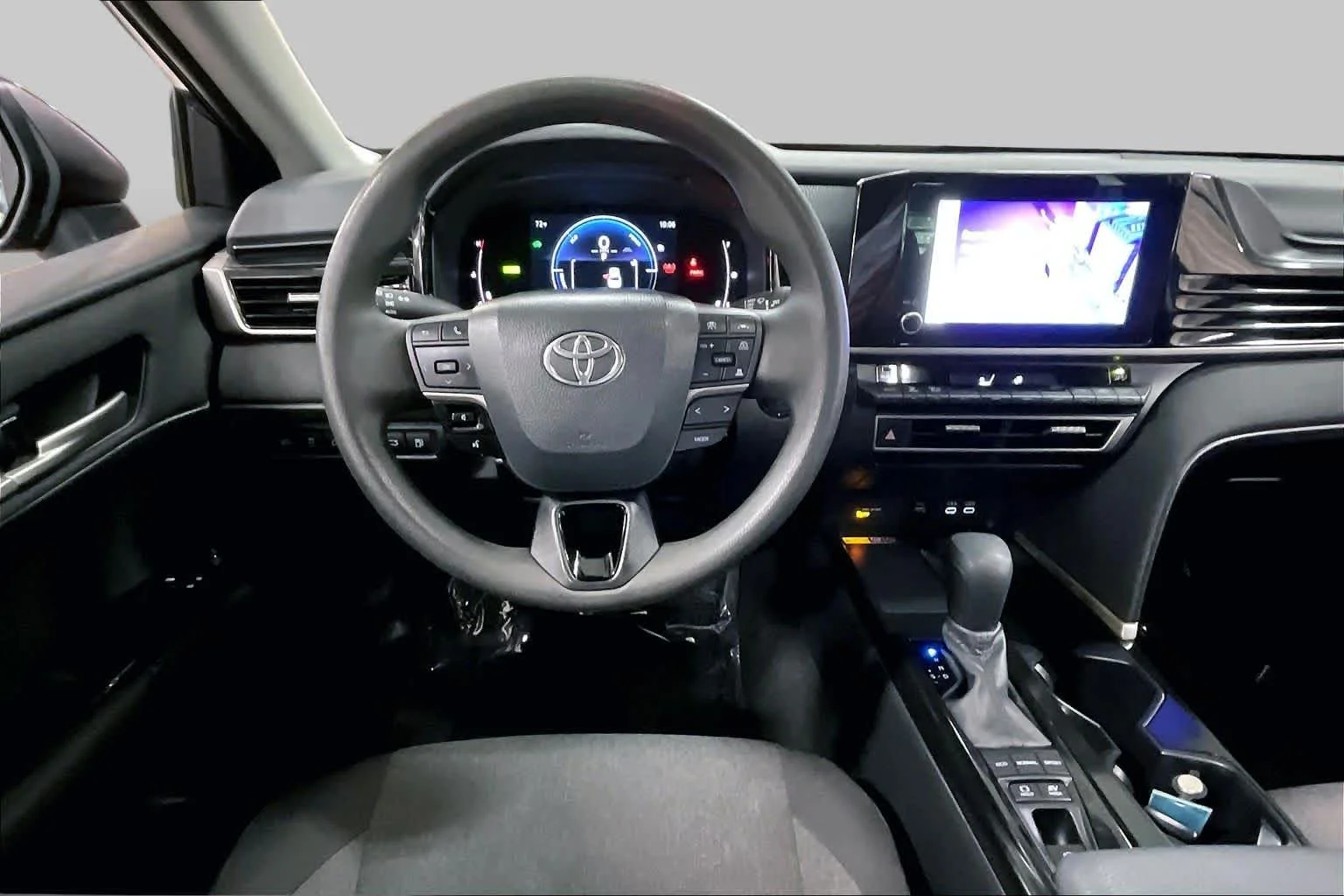 Used 2025 Underground Toyota LE image 6