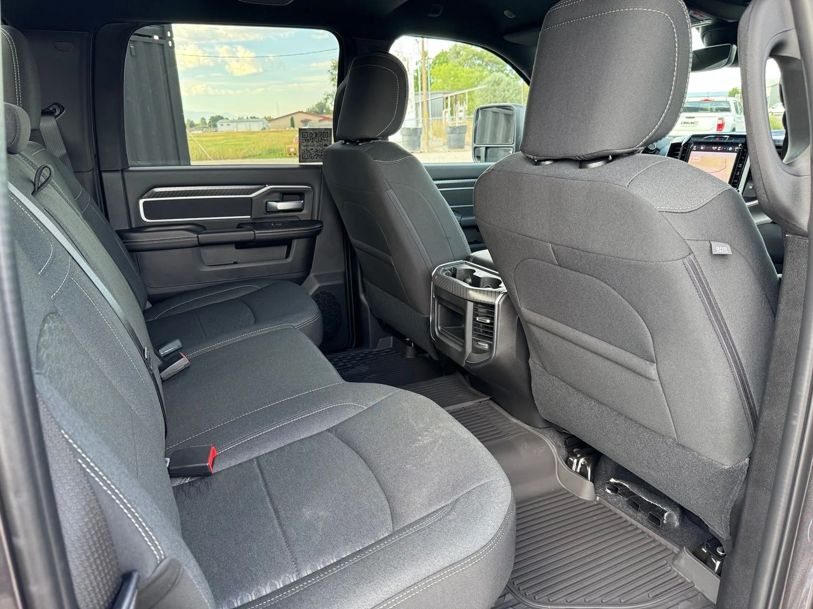 New 2027 Granite Crystal Metallic Clearcoat RAM Big Horn image 28
