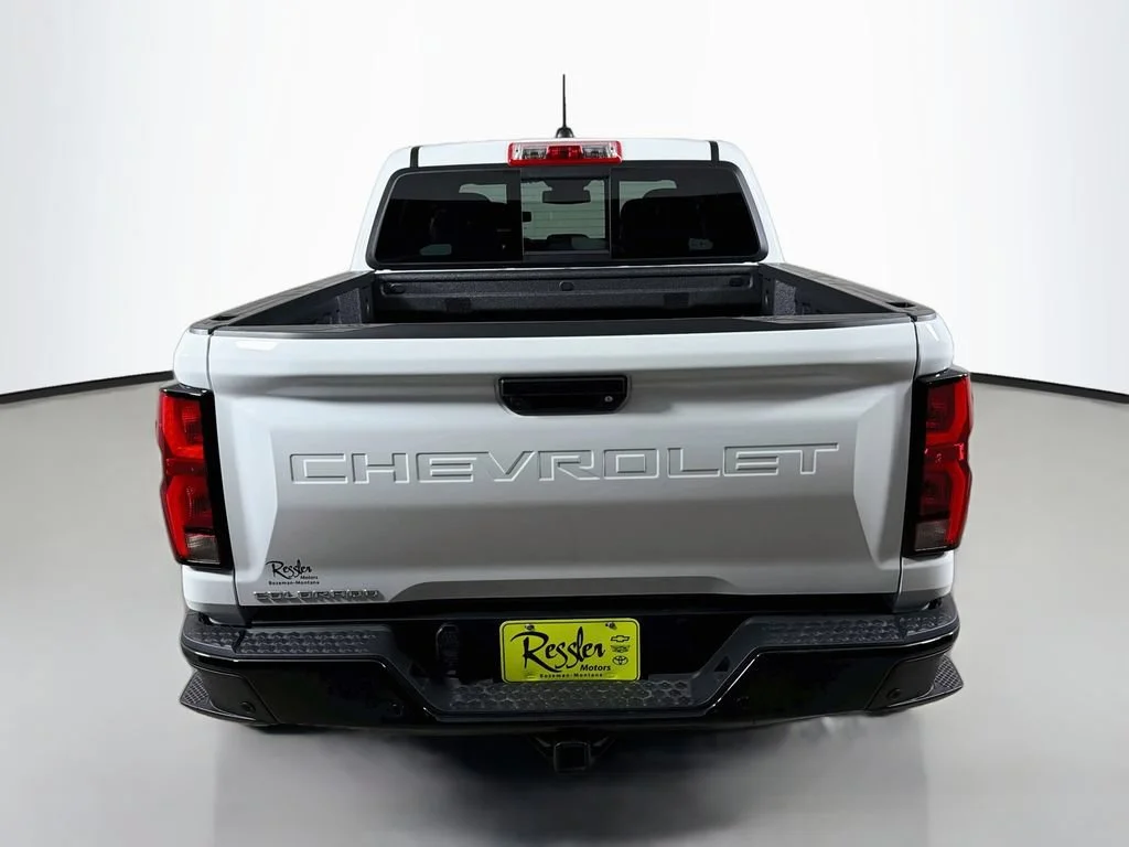 New 2026 Summit White Chevrolet Z71 image 6