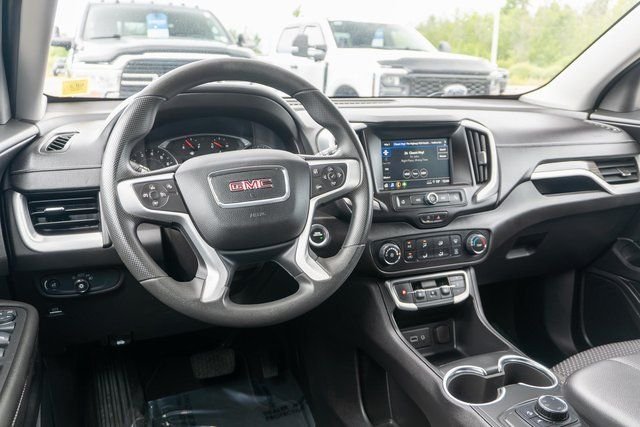 Used 2024 Black GMC SLE image 12