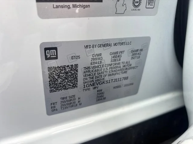 Used 2026 Summit White Chevrolet LT image 34