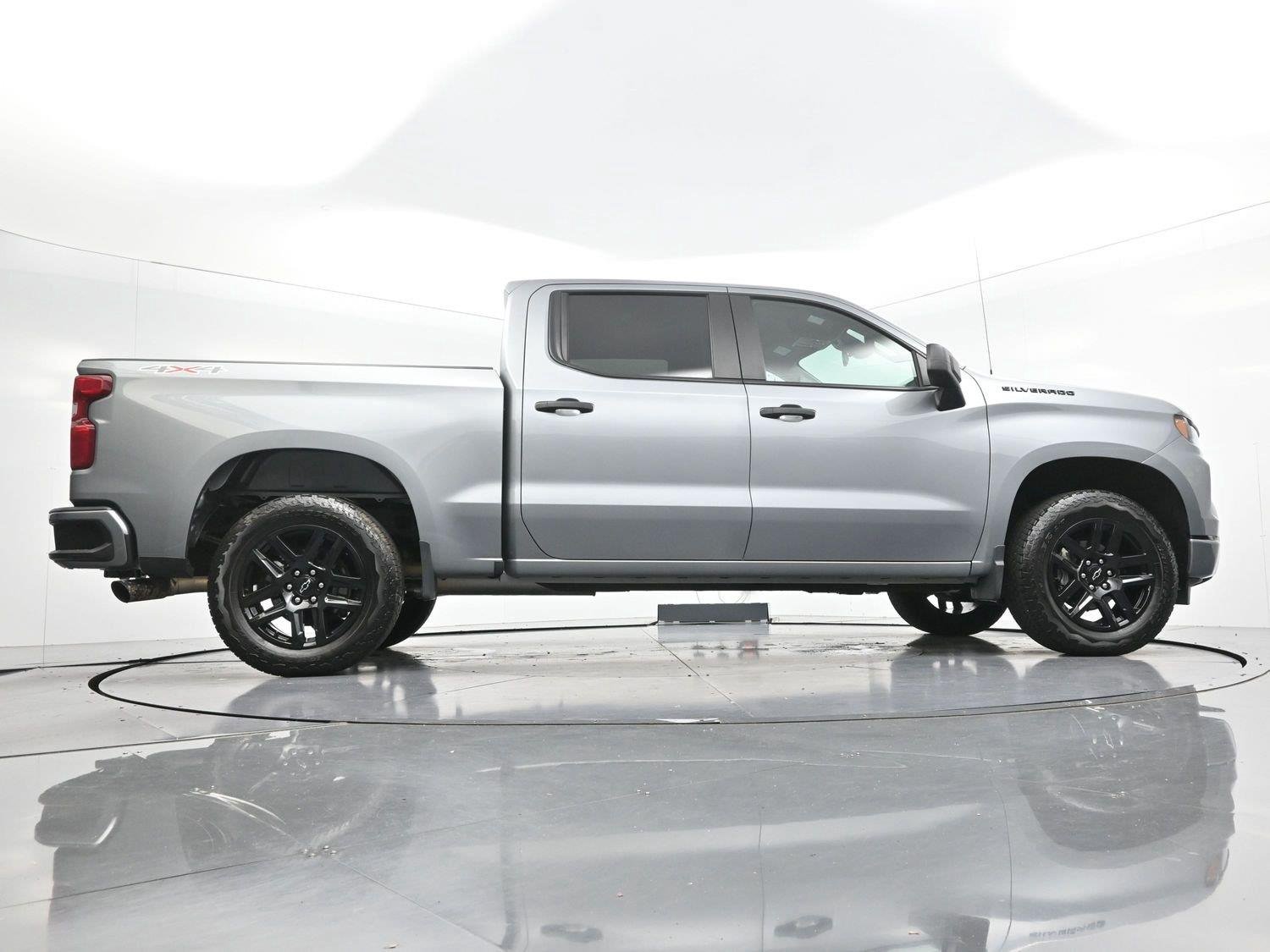Used 2025 Sterling Gray Metallic Chevrolet Custom image 49