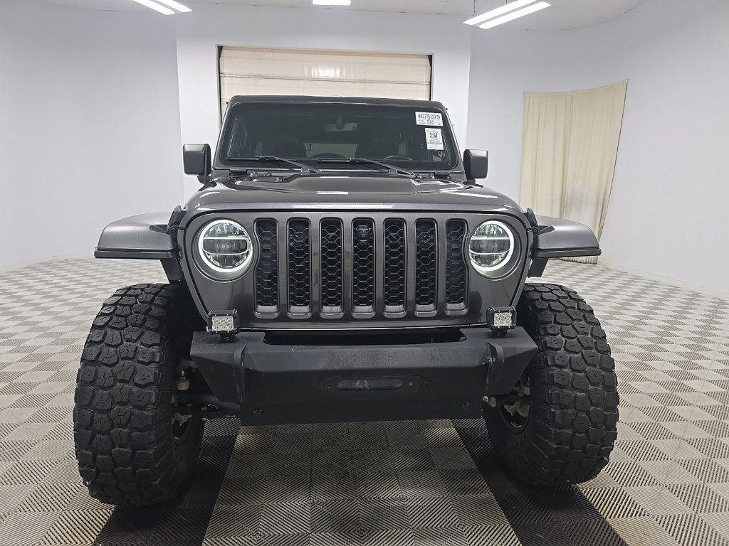 Used 2022 Granite Crystal Metallic Clearcoat Jeep Unlimited Rubicon image 2