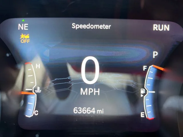 Used 2024 White Jeep Latitude image 32