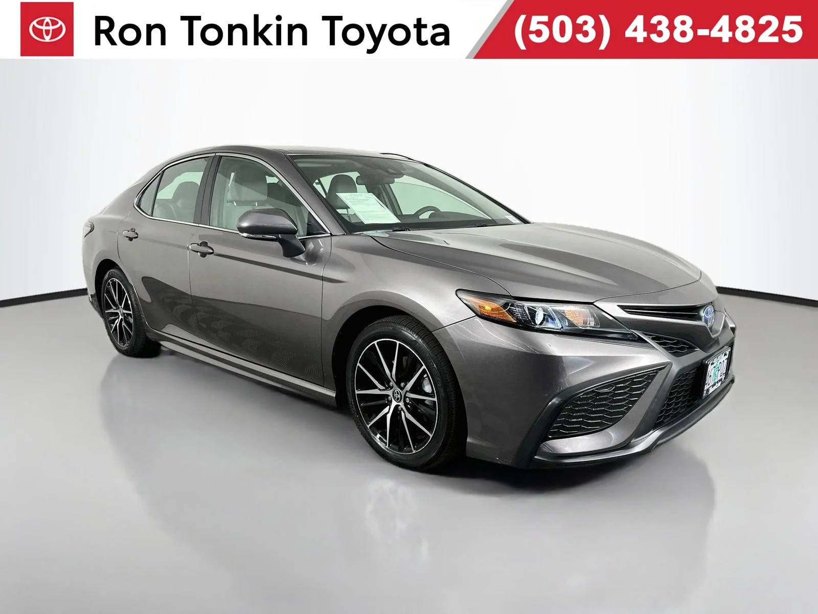 Used 2024 Predawn Gray Mica Toyota SE image 1
