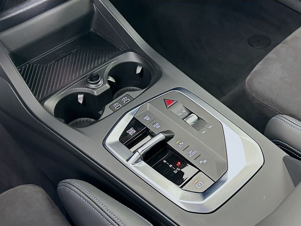 2025 BMW 2 Series M235 - Photo 16