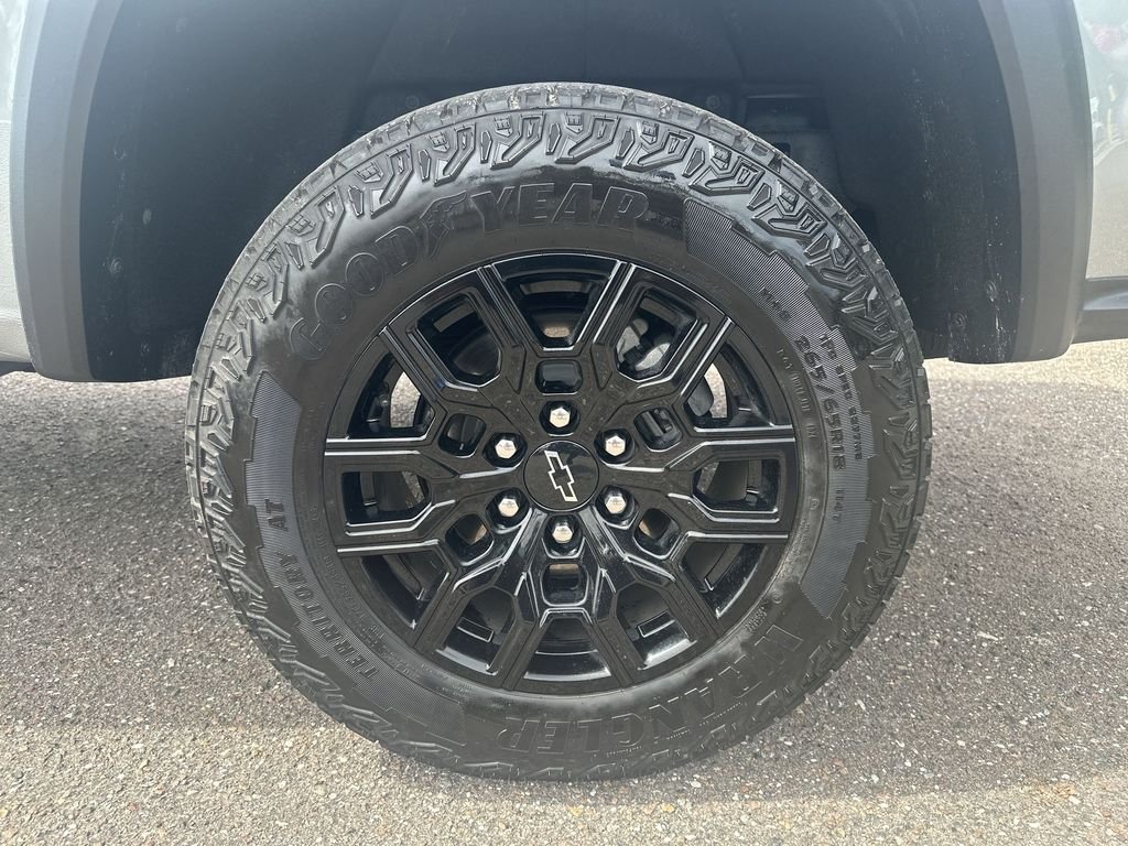 Used 2024 Sterling Gray Metallic Chevrolet Trail Boss image 34