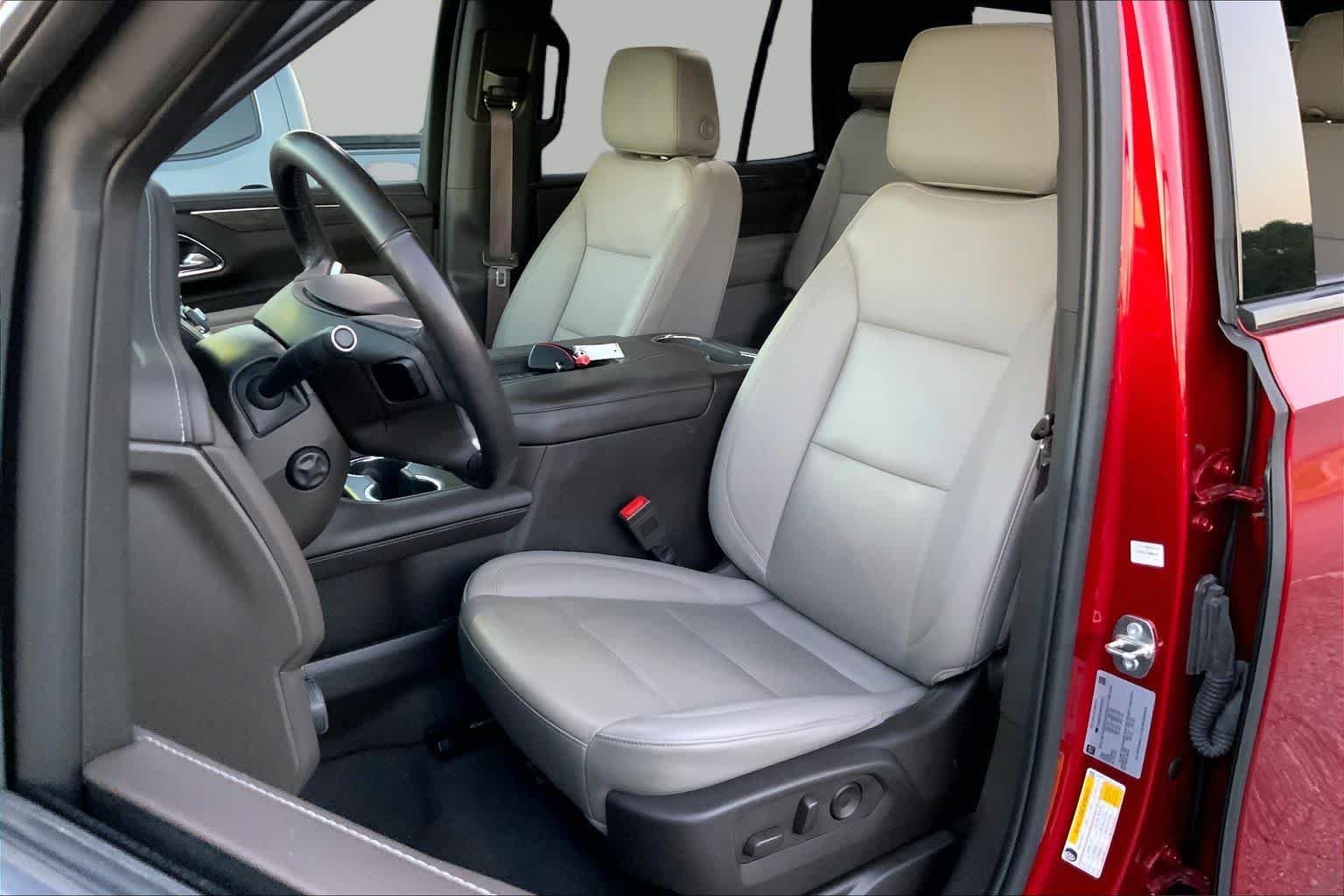 Used 2023 Radiant Red Tintcoat Chevrolet Z71 image 7