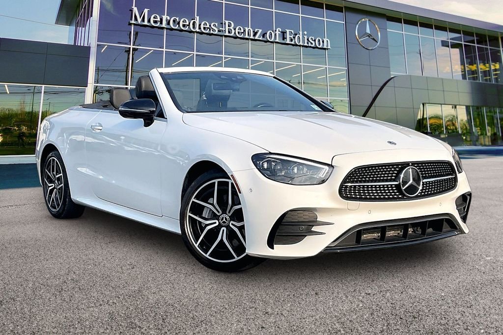2022 Mercedes-Benz E-Class E450 4MATIC Cabriolet's photo