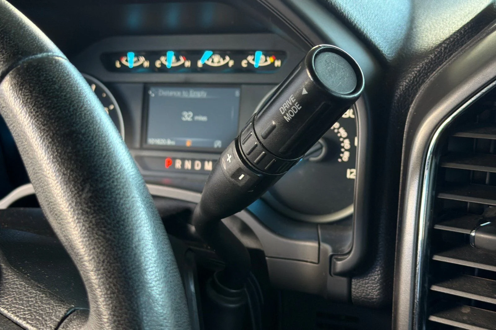 Used 2019 Gray Ford XLT image 22