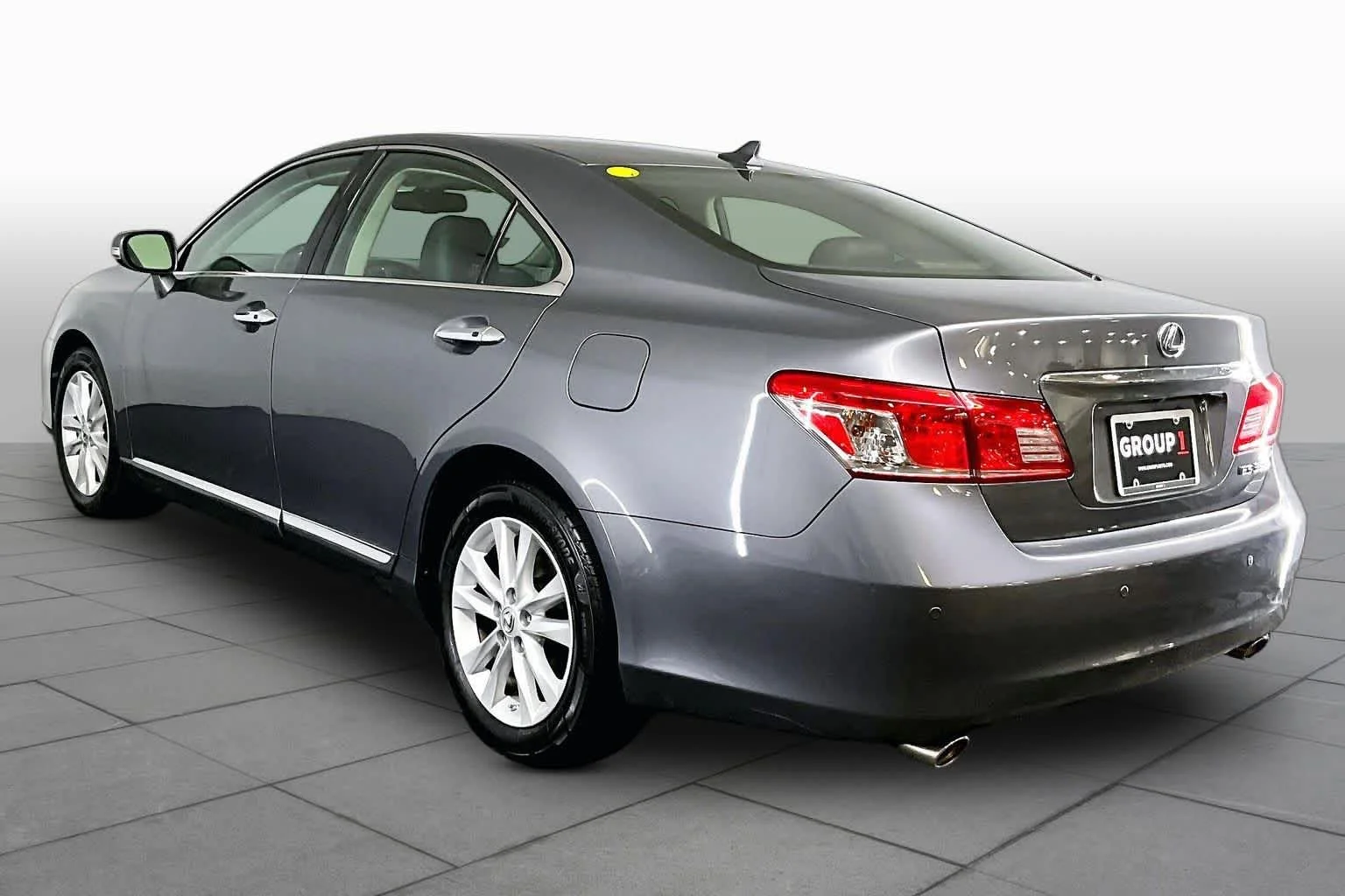 Used 2012 Nebula Gray Pearl Lexus  image 12