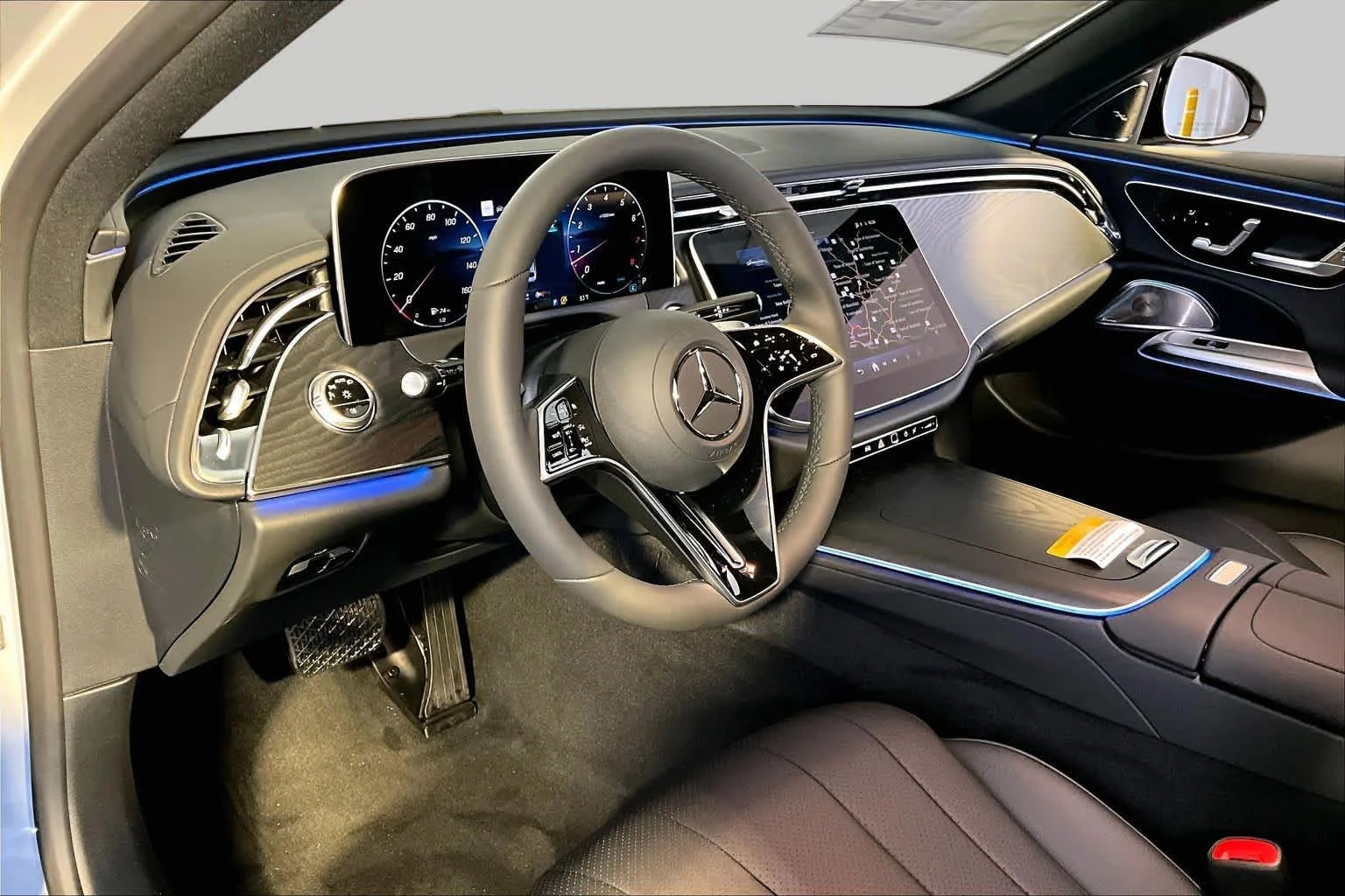 New 2026 MANUFAKTUR Alpine Grey Mercedes-Benz E 350 image 9
