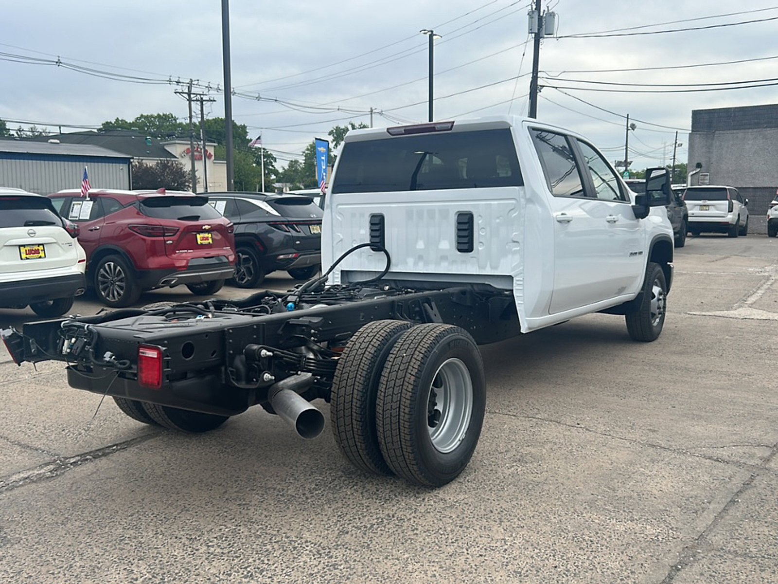 New 2026 Summit White Chevrolet LT image 8