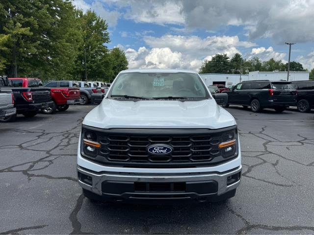 New 2026 Oxford White Ford XL image 9