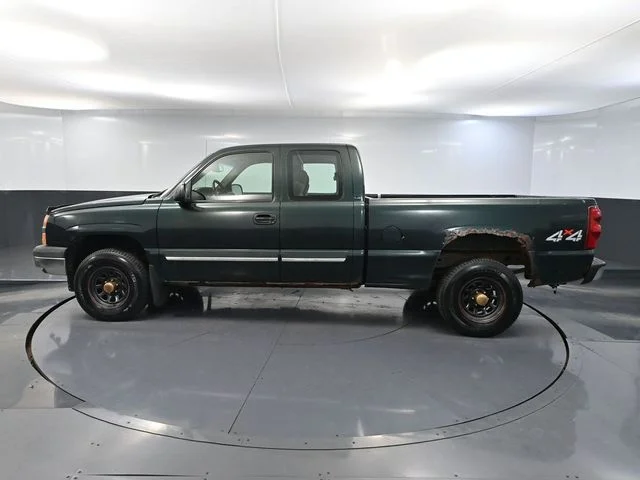 Used 2003 Green Chevrolet LS image 8