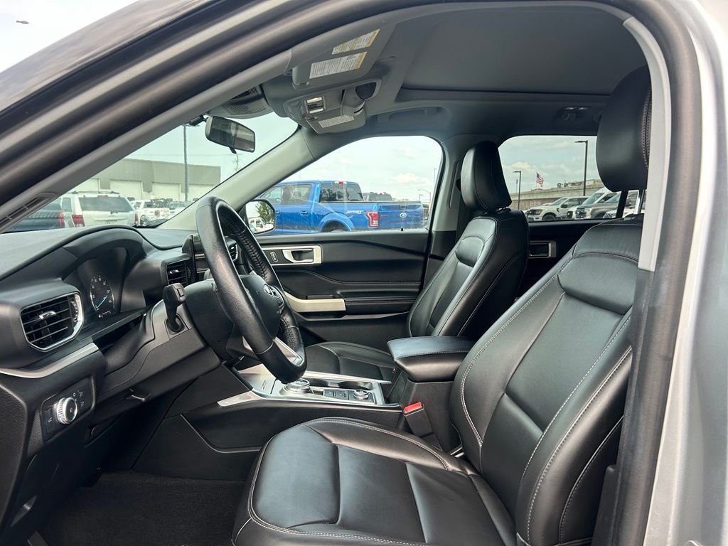 Used 2022 Silver Metallic Ford XLT image 11