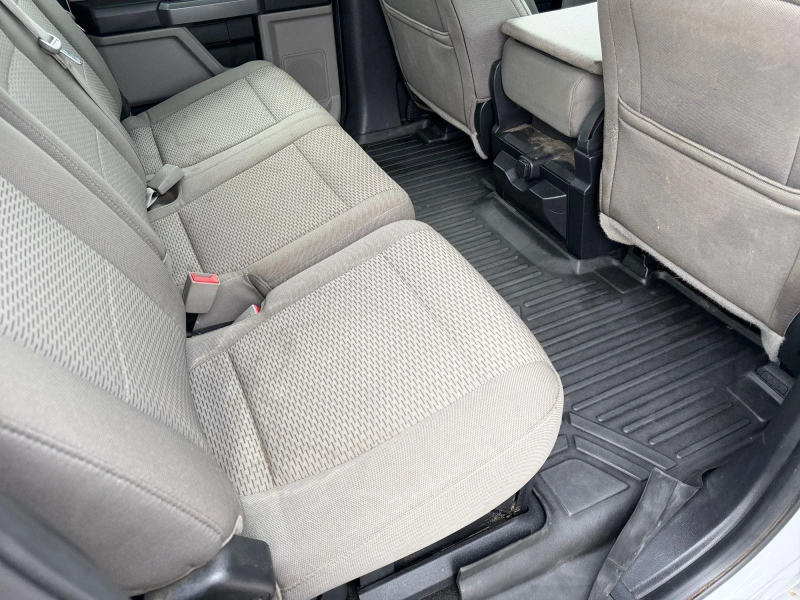 2018 Ford F-350 Super Duty XLT - Photo 41