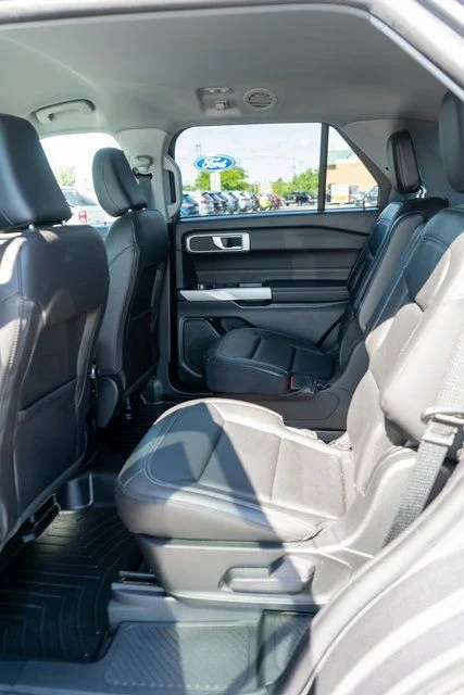 Used 2022 Gray Ford XLT image 11