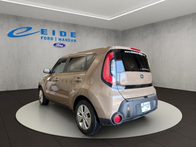 Used 2015 Brown Kia Base image 9