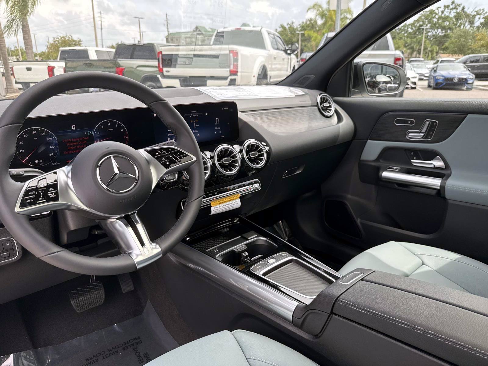 New 2026 Polar White Mercedes-Benz 250 SUV image 16