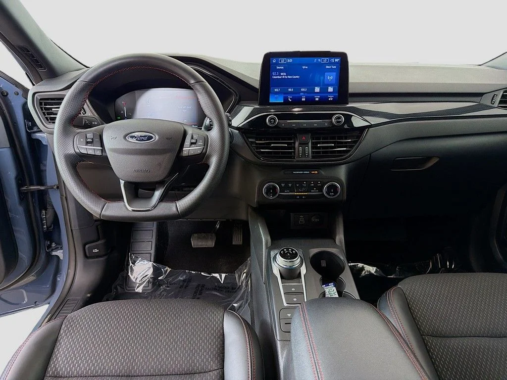 Used 2025 Vapor Blue Metallic Ford ST-Line image 25
