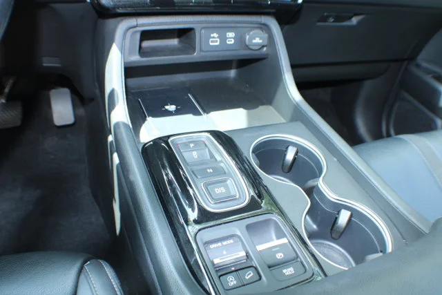 Used 2023 Crystal Black Pearl Honda Touring image 9