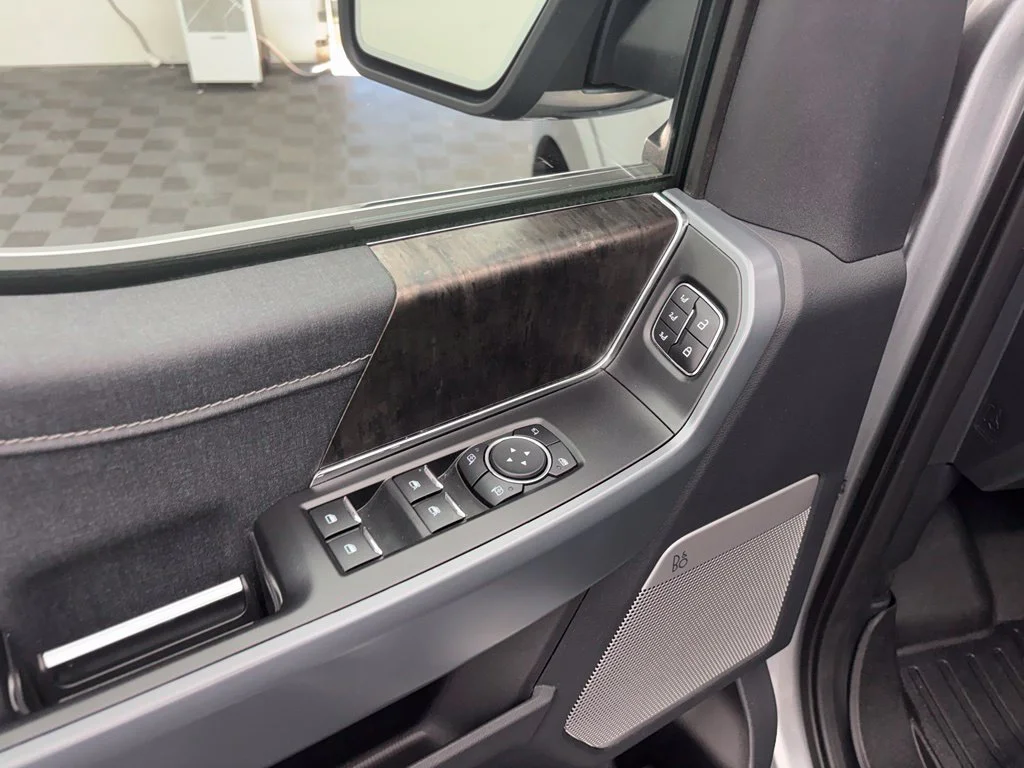 Used 2023 Silver Ford Lariat image 17