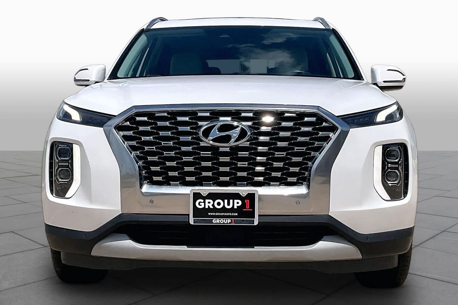 Used 2020 Hyper White Hyundai SEL image 4