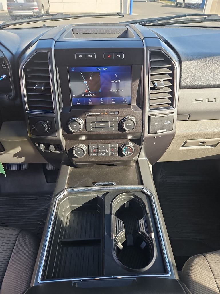 Used 2022 Black Ford XLT image 15
