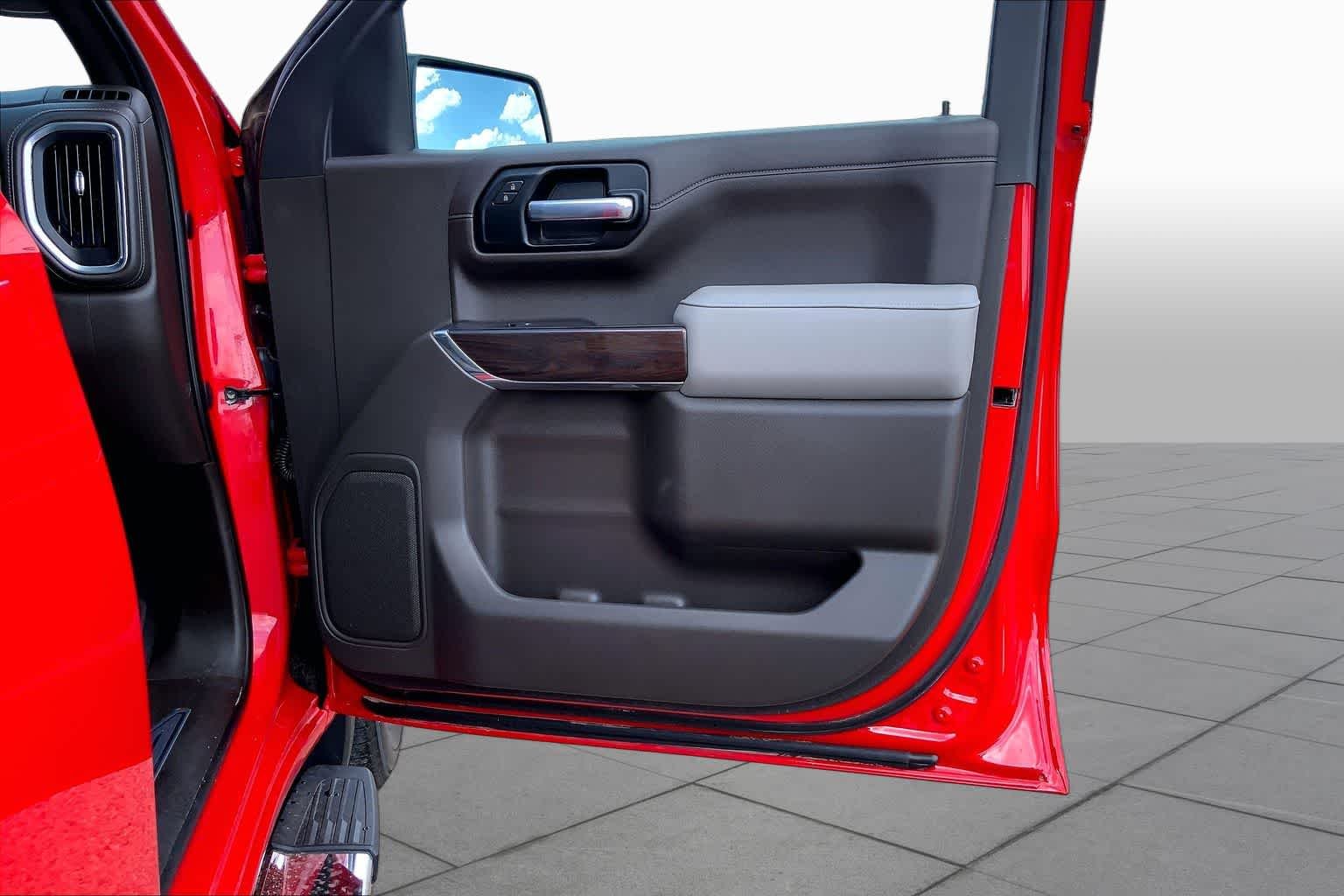 Certified Used 2021 Cardinal Red GMC SLT image 23