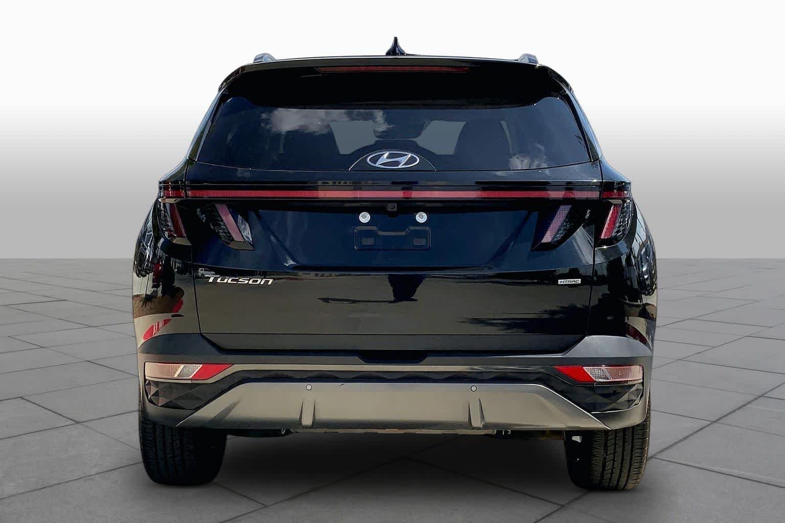 Used 2024 Black Pearl Hyundai Limited image 5