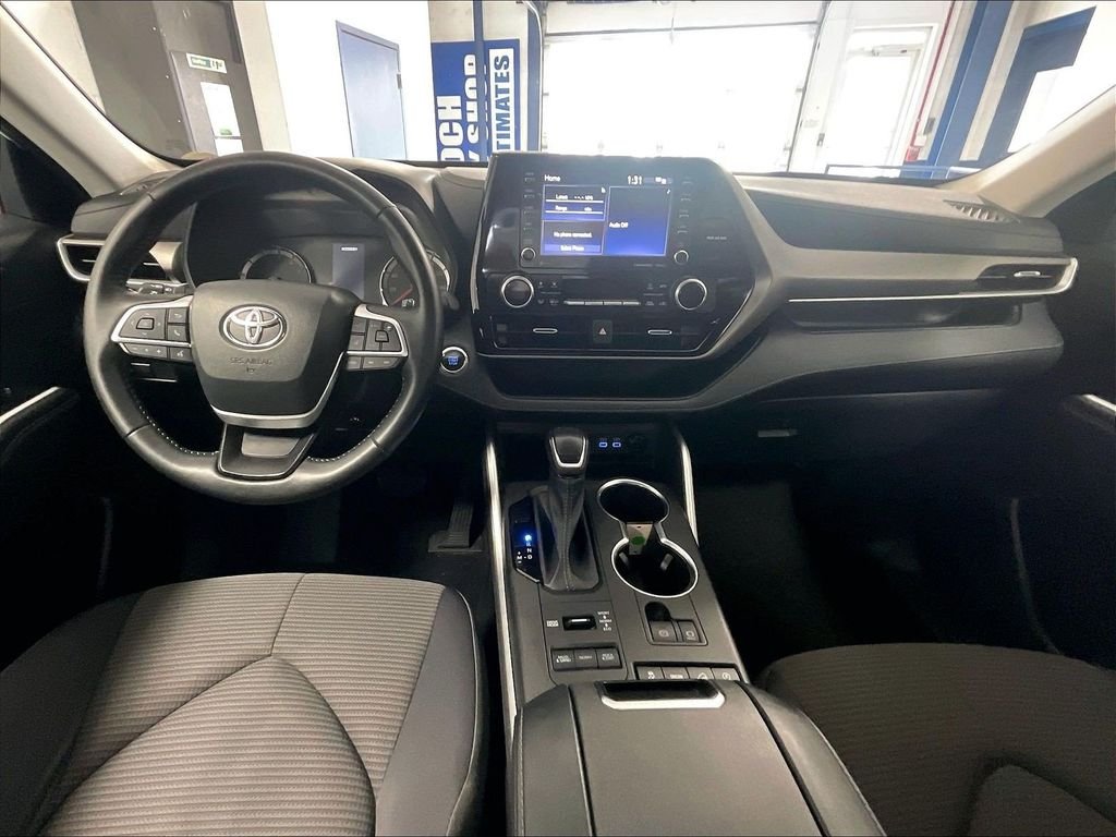 Used 2022 Beige Toyota LE image 21