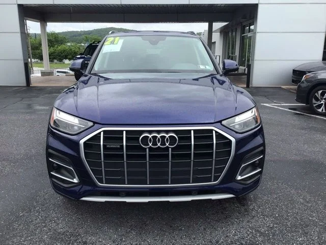 Used 2021 Navarra Blue Metallic Audi 45 Premium image 3