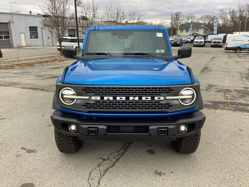 New 2025 Velocity Blue Metallic Ford Badlands® image 2
