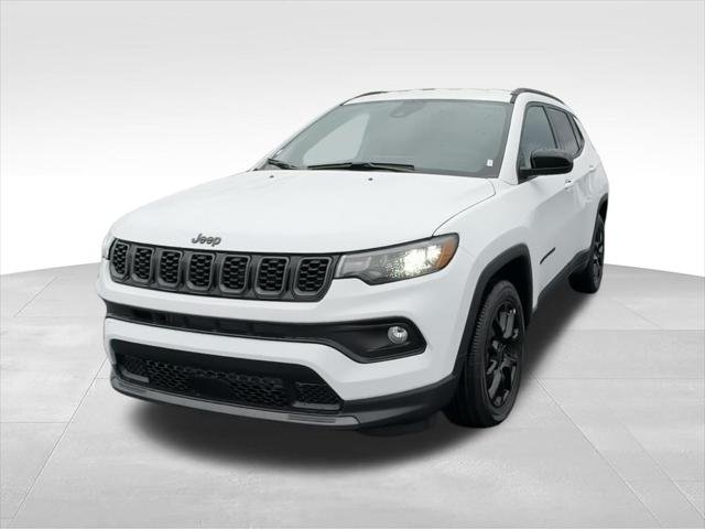 New 2026 Bright White Clearcoat Jeep Latitude image 3