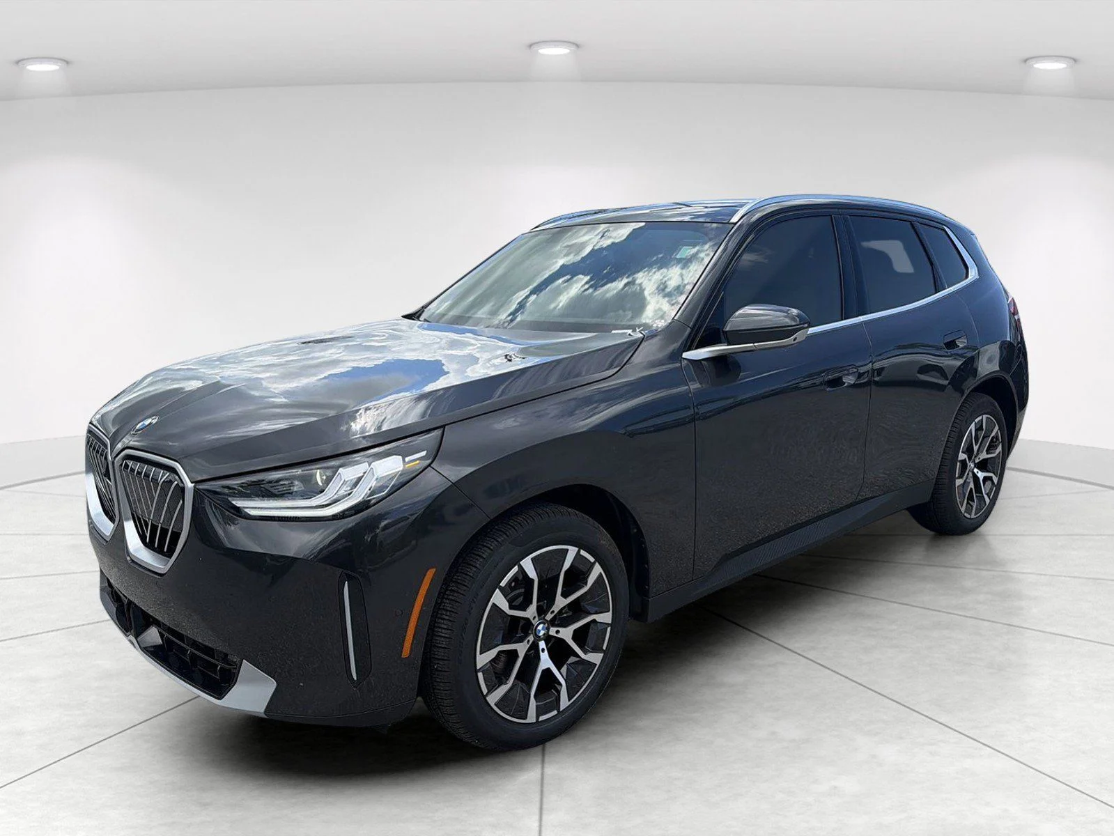 New 2026 Dark Graphite Metallic BMW 30 xDrive image 8