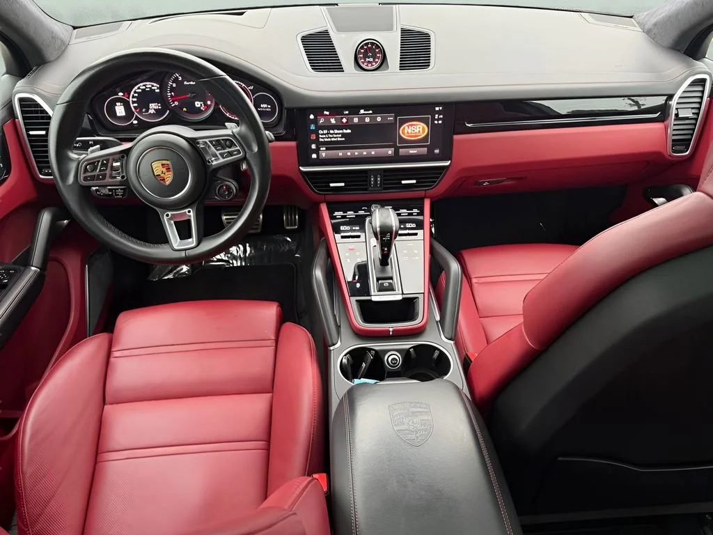 Used 2022  Porsche Turbo image 29