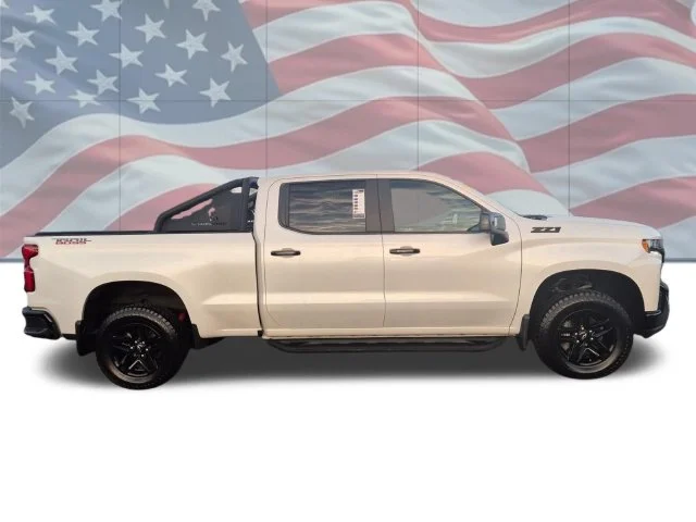 Used 2021 Beige Chevrolet LT Trail Boss image 3