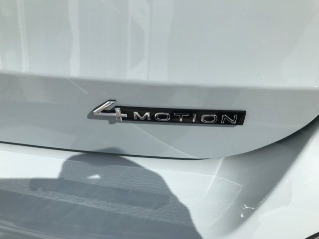 New 2026 Monument Gray Volkswagen SE image 10