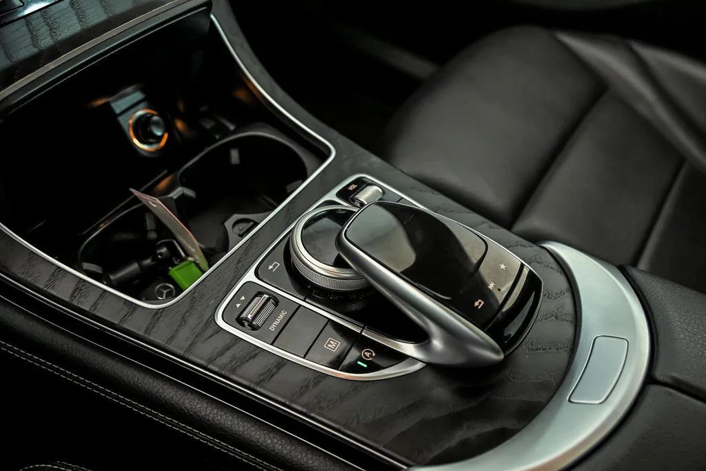 Used 2018  Mercedes-Benz GLC 300 image 24