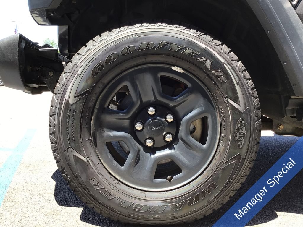 Used 2019 Gray Jeep Unlimited Sport image 20
