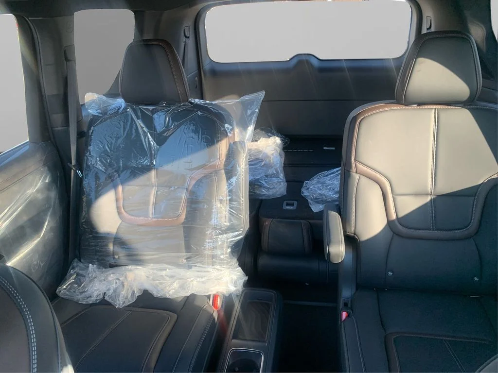 2025 Nissan Armada SL - Photo 21