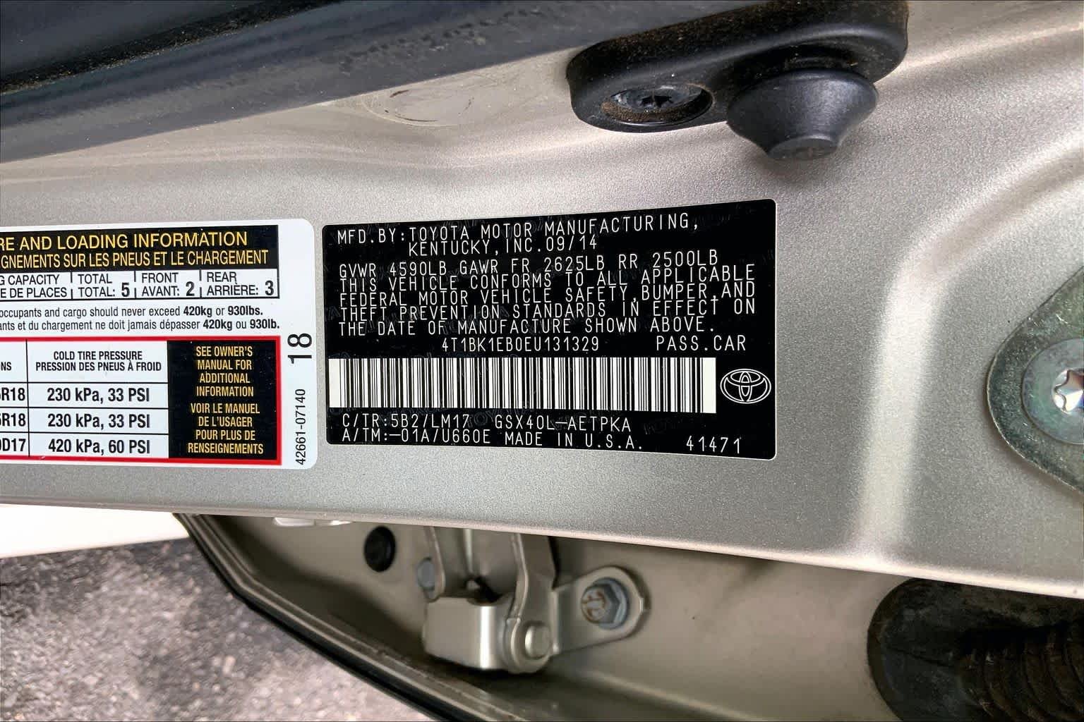 Used 2014 Creme Brulee Mica Toyota XLE image 34