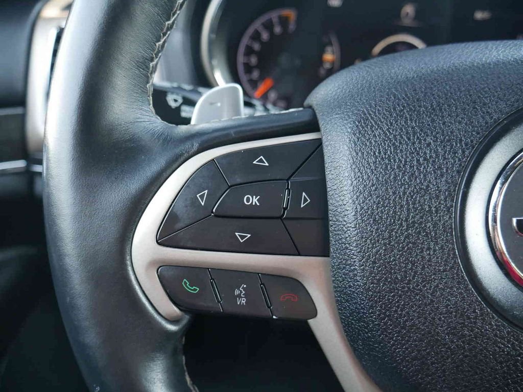 Used 2015 Black Jeep Overland image 37