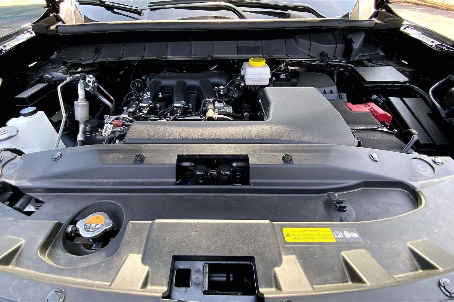 Used 2026 Super Black Nissan Platinum image 31